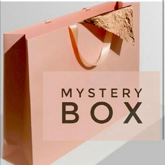 COPY - Makeup mystery box!! - Picture 1 of 1